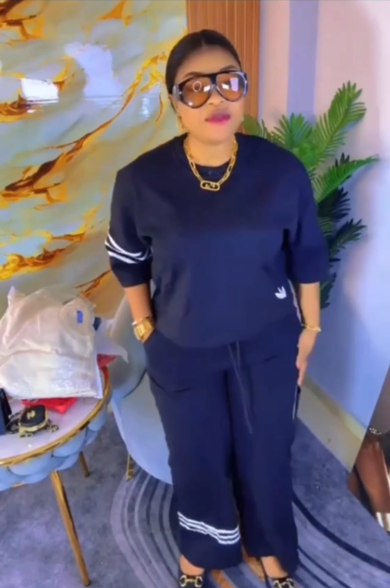 Casual Black Two-Piece Lounge Set for Women | Comfortable Tracksuit