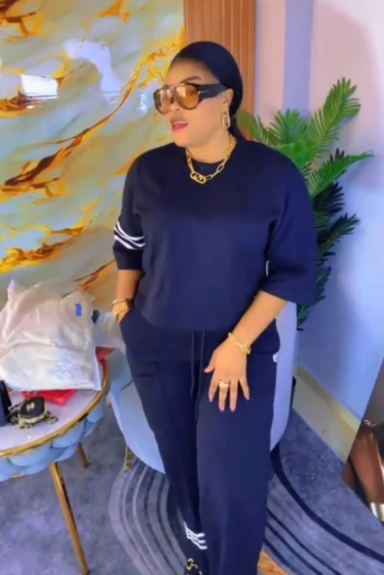 Casual Black Two-Piece Lounge Set for Women | Comfortable Tracksuit