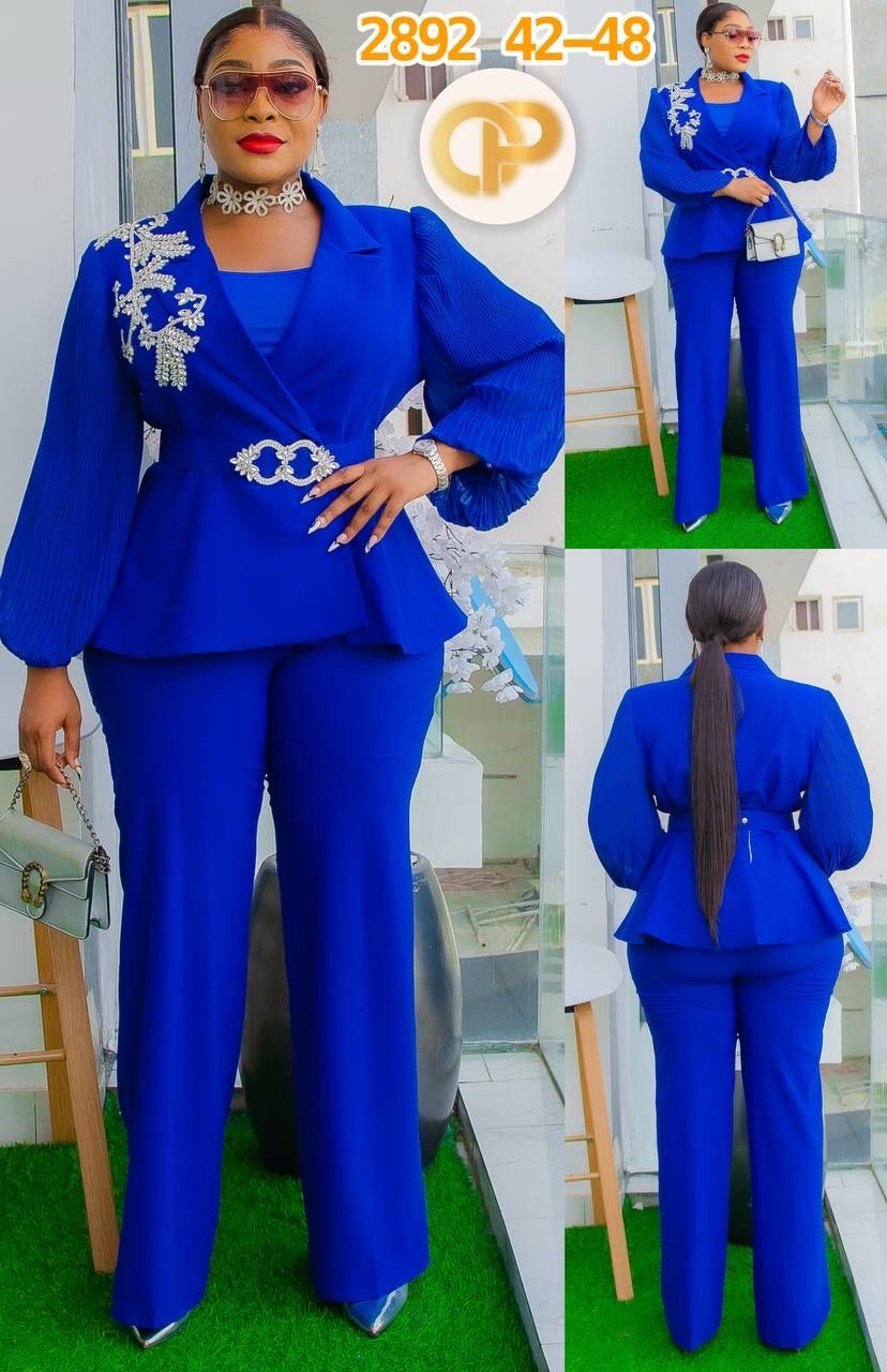 Elegant ladies Blazer and Pant