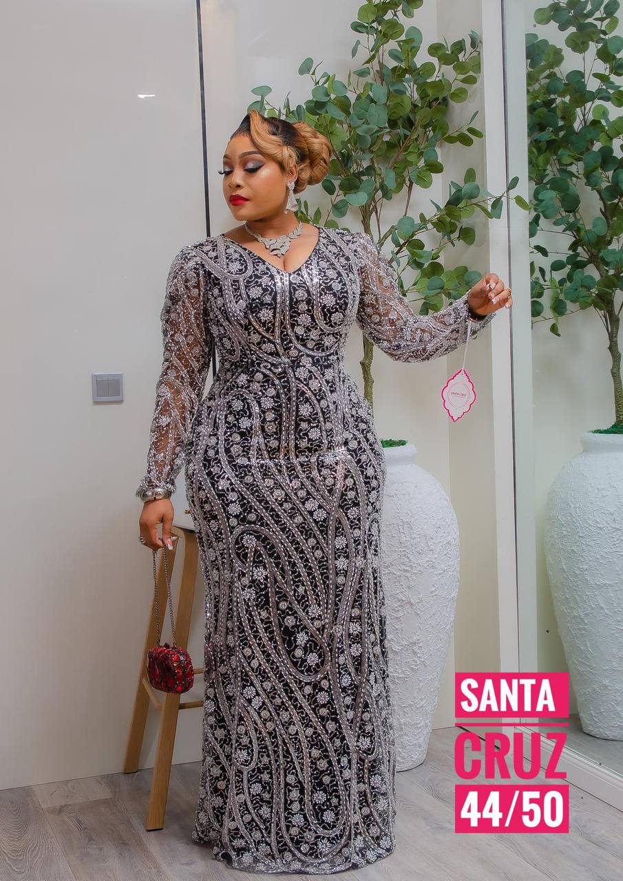 Luxury Hand-Beaded Evening Gown – Black & Silver Elegance