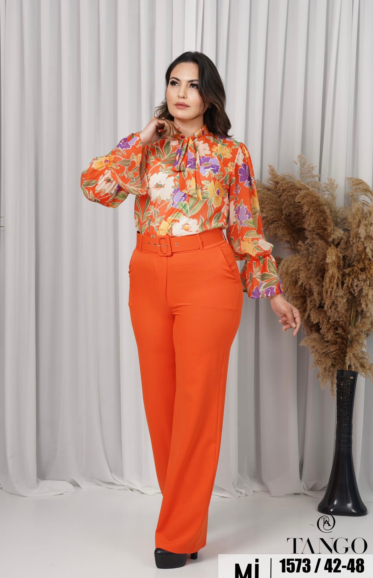 Esious beautiful pant and blouse