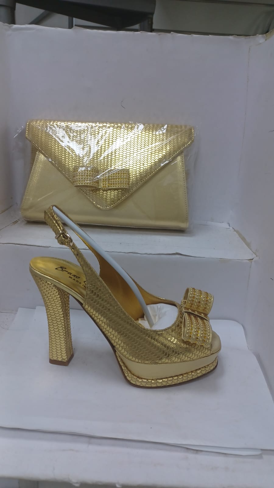 Italian Bruno shoe and bag - Godshandfashion - Gold 2 EUR 39/US 9